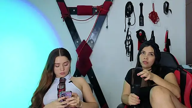 Hana_and_Chantal Webcamshow