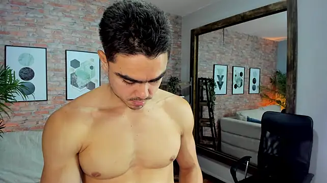 Show modela Mateo_Strong1 na web-kameri