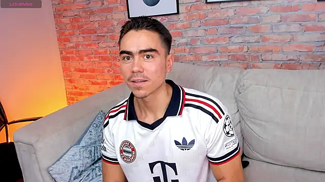 Mateo_Strong1 Webcam show