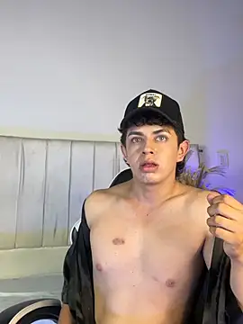 Matteo_hardn Webbikameraesitys