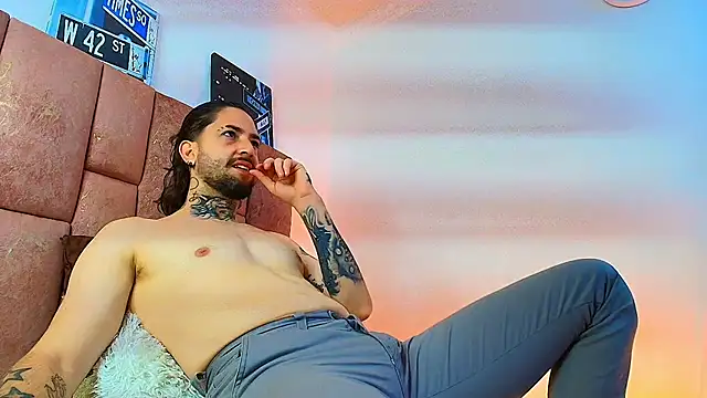ALPHA_MASTER1 Webcamshow