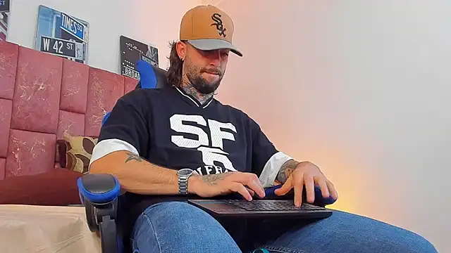 ALPHA_MASTER1 Show Webcam