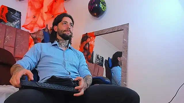 ALPHA_MASTER1's Webcam Show