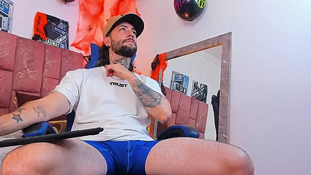 ALPHA_MASTER1's Webcam Show