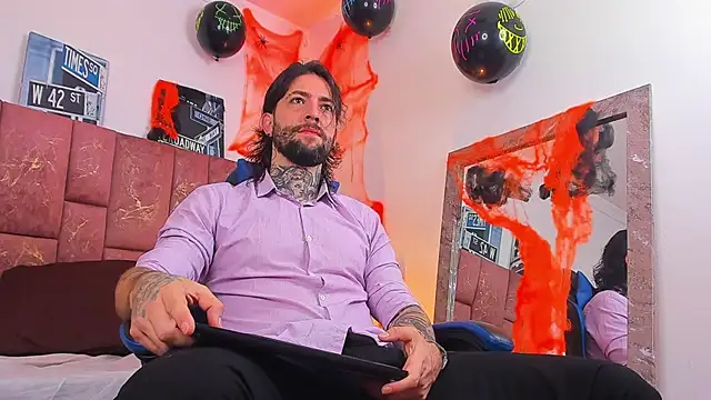 ALPHA_MASTER1 Webcam show