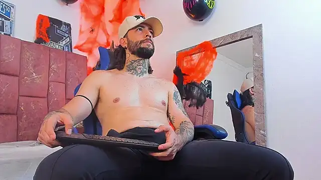 ALPHA_MASTER1 Webcamshow