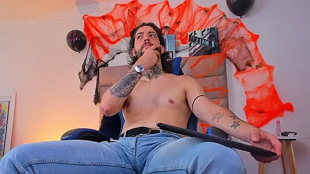 ALPHA_MASTER1 webcam show