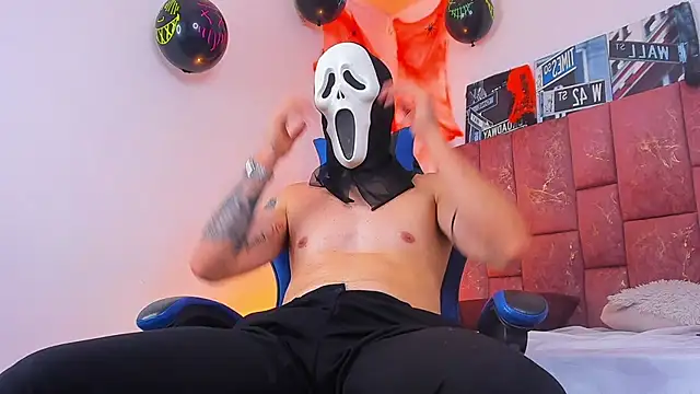 ALPHA_MASTER1: διαδικτυακό σόου στην κάμερα