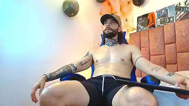 ALPHA_MASTER1 Webcam show