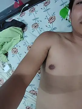 Angelitop1208 Show Webcam