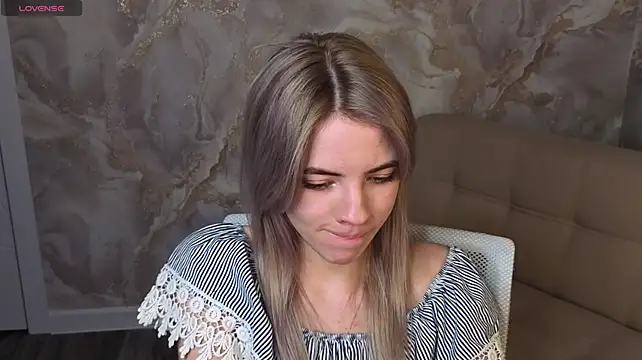 Vivienn_Rose 라이브 XXX 채팅