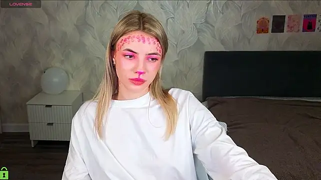 Vivienn_Rose Adlı Modelin Canlı XXX Sohbeti