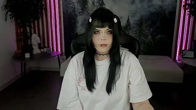 Chat +18 de Yuvelli ao vivo