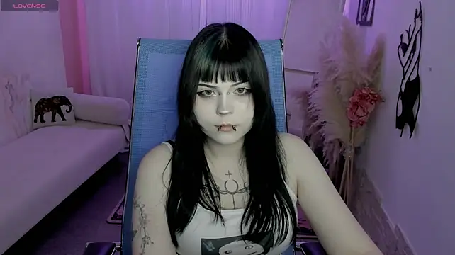 Webkamerová show Yuvelli