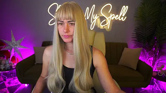 ShellyAira – webcam-show