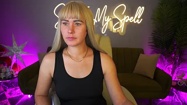 Вебкам-шоу ShellyAira