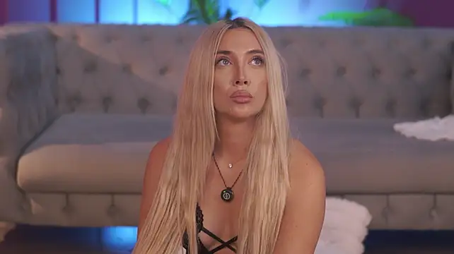 HottieJessyeX Live XXX-chat