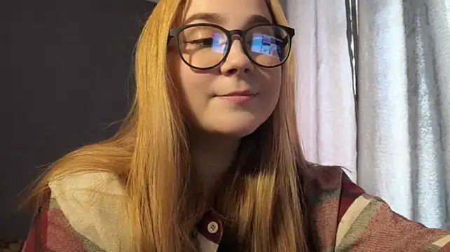 Chat +18 de MayolaRucci ao vivo
