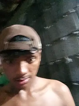 cocckytwink21 Show Webcam