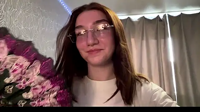 ManyMaron Show in webcam