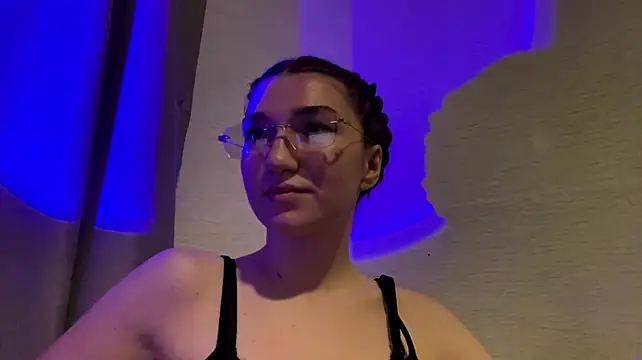 ManyMaron Show in webcam