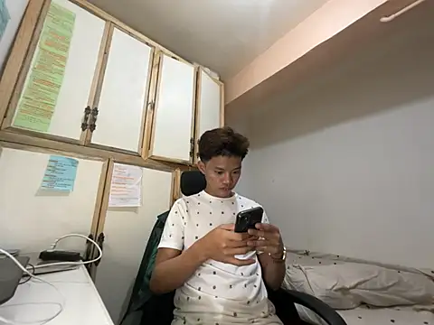wildpinoy27 Show in webcam