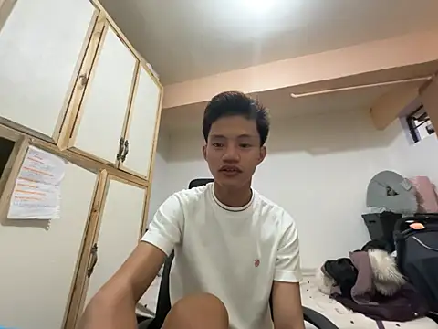 wildpinoy27 Show Webcam