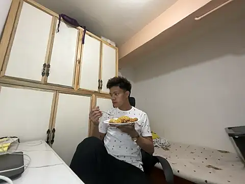 wildpinoy27 Webcam-Show