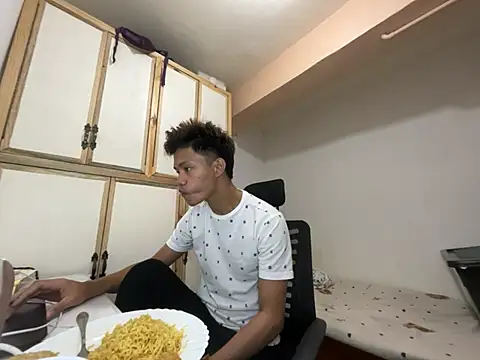 wildpinoy27's Webcam Show