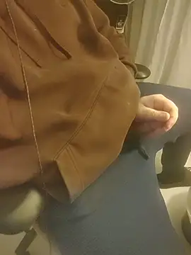 GeorgesBoar webcam show