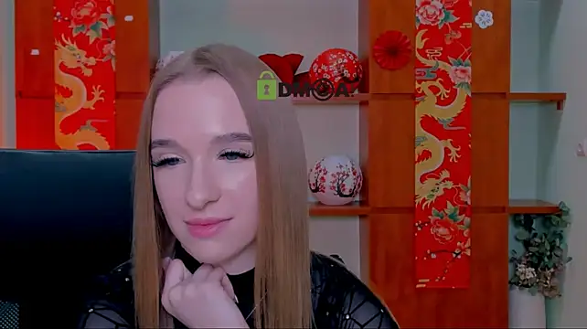 angel_ditsy Show in webcam