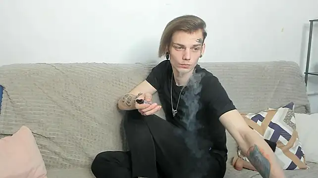 Crimson_Hollow Webcam show