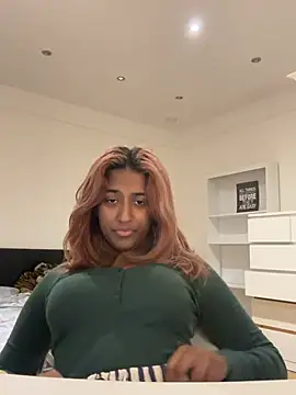 XXX chat uživo modela DonnaShy