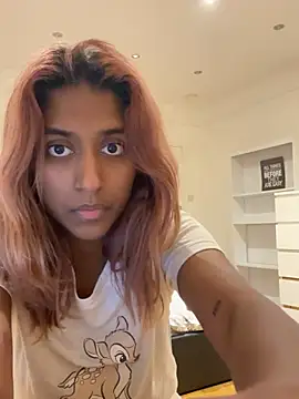 DonnaShy's Live XXX Chat