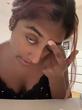 צ'אט XXX בשידור חי של DonnaShy