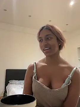 DonnaShy's Webcam Show