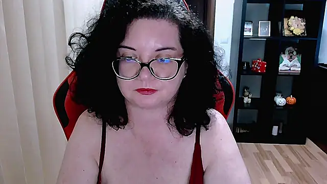 Онлайн чат XXX MissTroublle