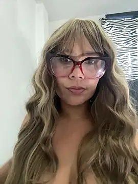VictoriaSiren Webcamshow