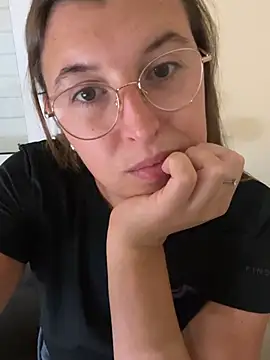 AlinaMeiier Webcam Show