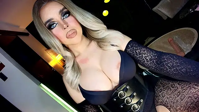 anitadomina Adlı Modelin Web Kamerası Şovu