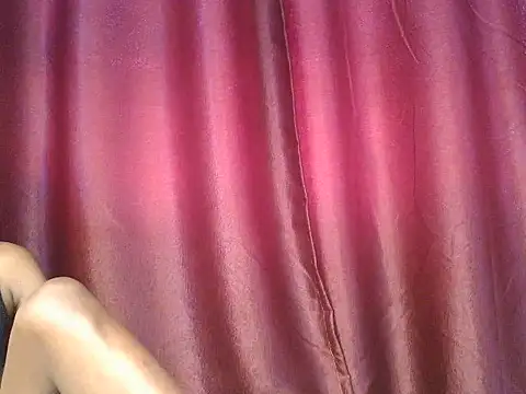 Вебкам-шоу Naughtysuzzi_