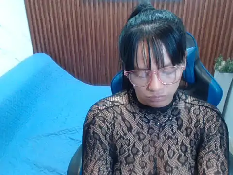 shopi_rios' Webcam Show