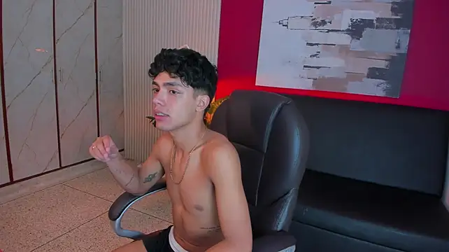 Naughty_BoyW Webcam Show