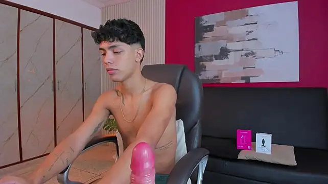 Naughty_BoyW ওয়েবক্যাম শো