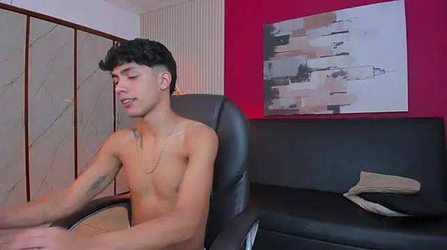 Naughty_BoyW Webcam show