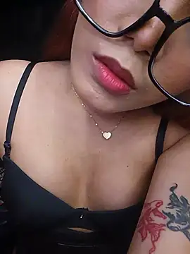 Alluring_Keanna Webcam-Show
