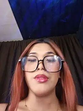 Alluring_Keanna Pertunjukan Webcam