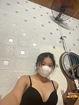 Minni_2k live XXX chat