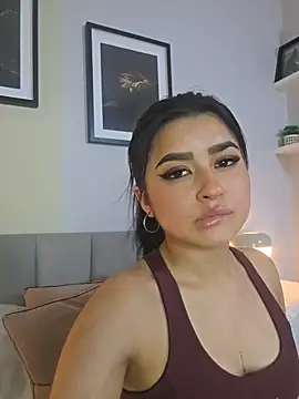 Chat XXX ao vivo de Emilyy_