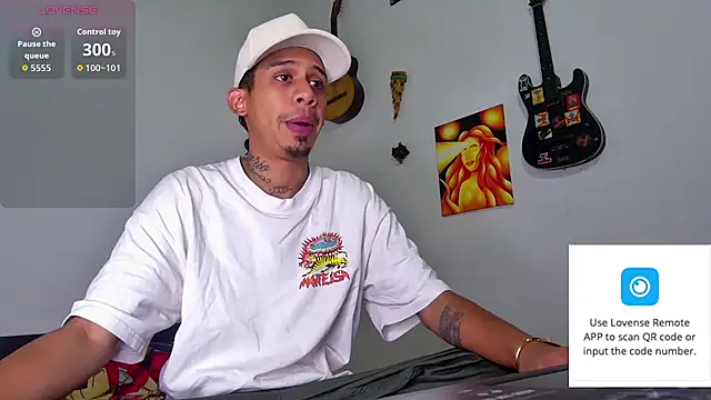 Show modela Ryan_Skyline_ na web-kameri